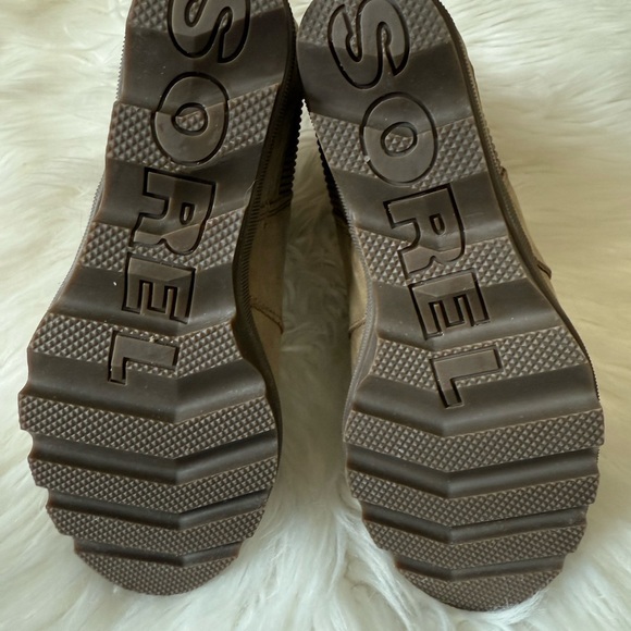 WOMEN'S JOAN OF ARCTIC WEDGE II CHELSEA BOOTIE - Picture 5 of 6